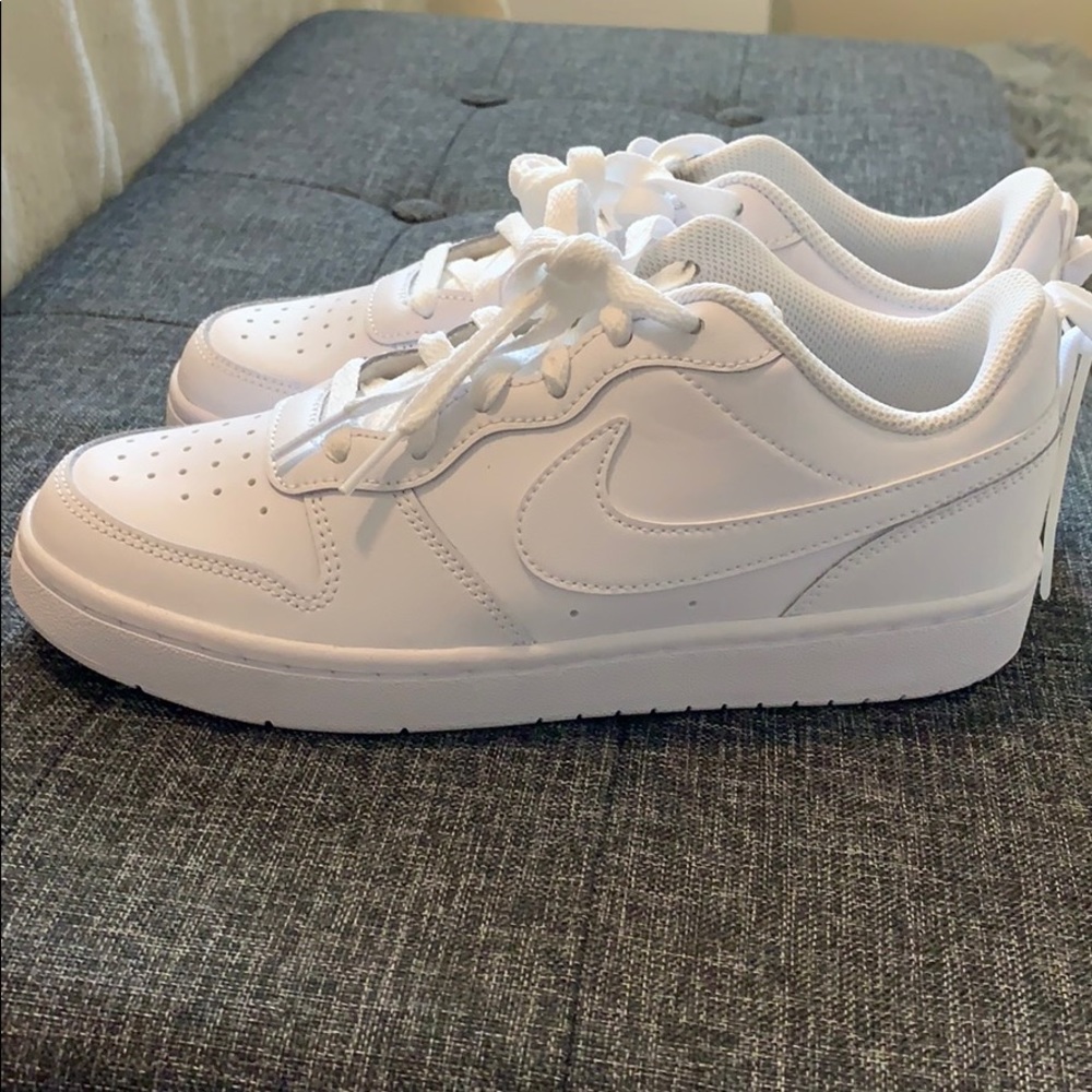 Nike triple white court side
